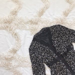 Vintage Lacy Cardigan/Button Down 💕💕